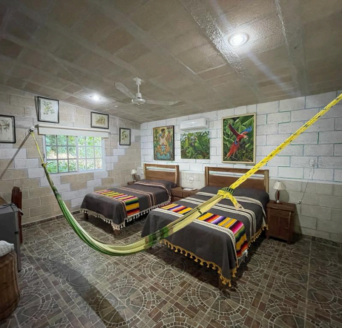 CABAÑAS: AVES TROPICALES